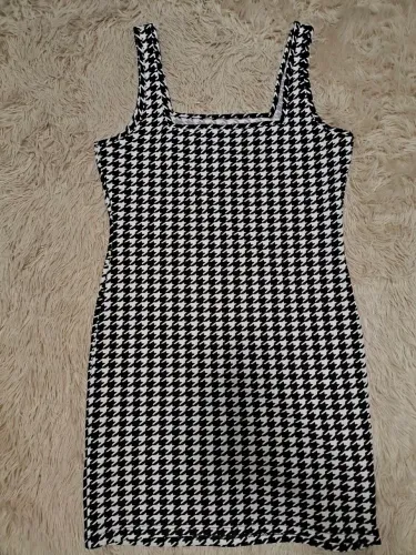 Vestido feminino preto e branco