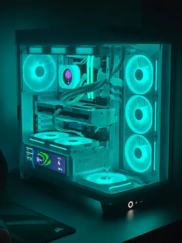 Desktop gamer AMD 9800X3D, RTX5080, 32gb, 2tb