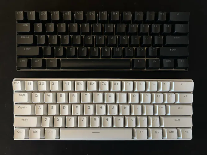 Teclado novo 60% cor preta - Apenas 75,00