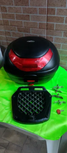 Bauleto givi 35 litros cabe 2 capacete 