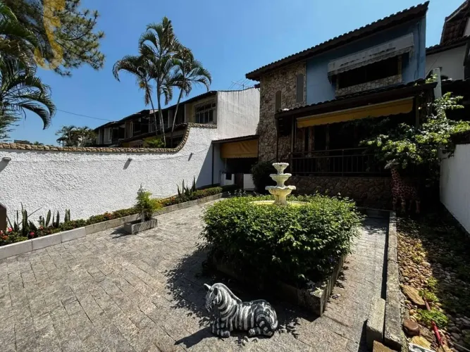Casa com 3 dormitórios à venda, 231 m² por R$ 1.240.000,00 - Anil - Rio de Janeiro/RJ