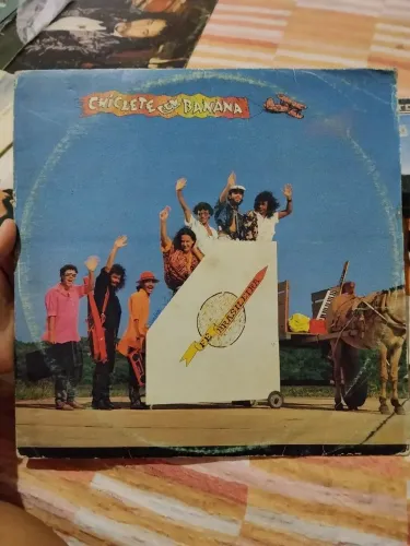 Disco Chiclete com Banana Fé Brasileira 