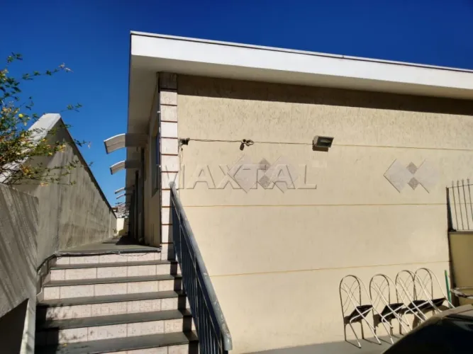 Alugamos um casa em Condominio fechado entre Jardim Tremembé e A Vila Mazzei