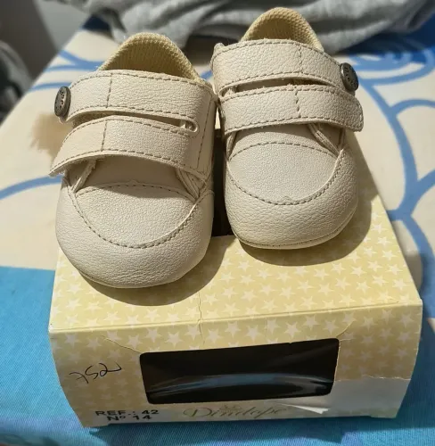 Sapatos de bebê masculino n*14 (os três)