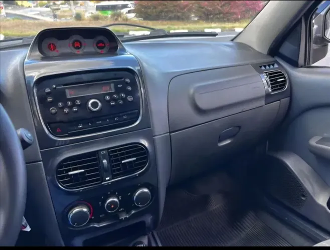 Fiat Strada Adventure1.8/ 1.8 Locker Flex CD 2013