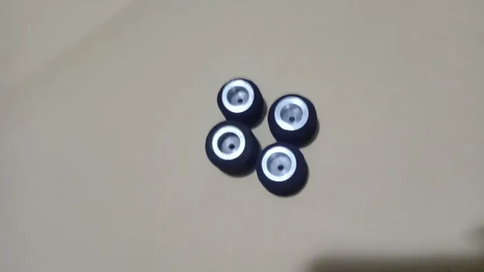 rodas traseiras p eixo rosca Autorama Estreka