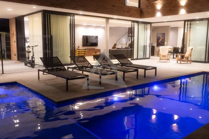 Casa à venda em Jaguariúna, Residencial Campo Camanducaia, com 4 suítes, com 321 m², Tambo