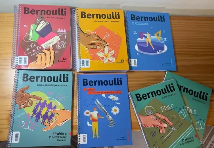 Livros Pré-Vestibular Bernoulli 2025