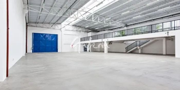 Galpão Comercial de Alto Padrão - Ribeirão Pires/SP