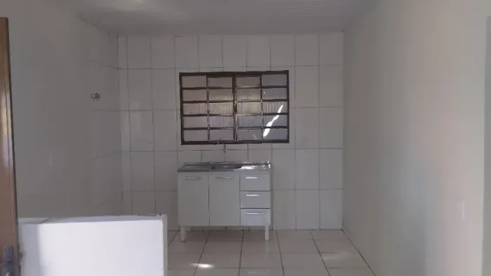 Alugo casa na vila Nossa Senhora das Graças R$900,00