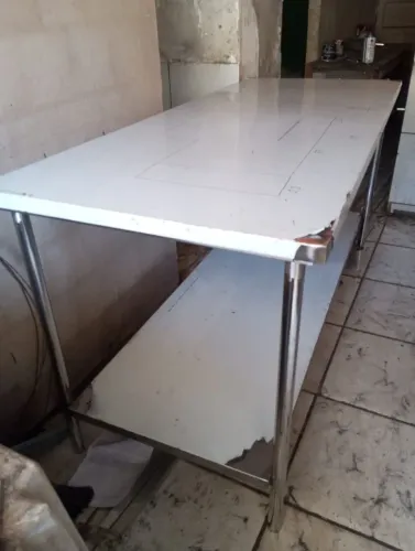 Vendo mesa de inox