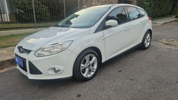 Ford Focus 1.6 S/1.6 SE Flex 16V 5P AUT 2015