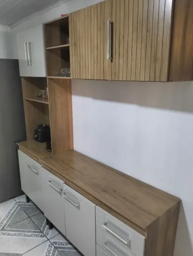 Armário semi novo