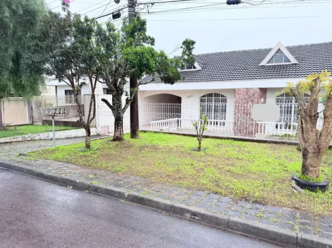 Casa Residencial e ou Comercial - Otima Localização