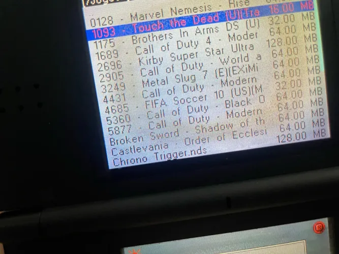  Nitendo DS lite 