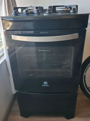 Fogão Electrolux 52LPV 4 Bocas Preto (Mesa de Vidro) - Preço de Desapego