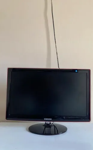 Monitor/TV LCD Samsung de 24 polegadas