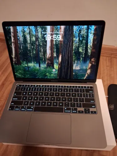 Macbook Air 13 retina 2020