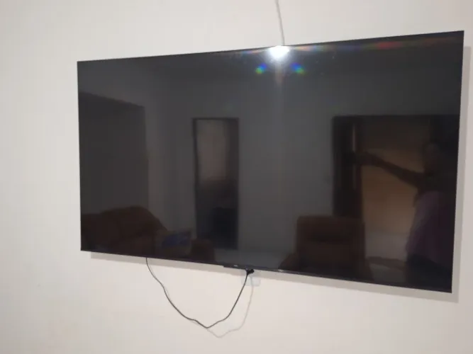 TV TCL 65 POLEGADAS EM ÓTIMO ESTADO DE CONSERVAÇÃO