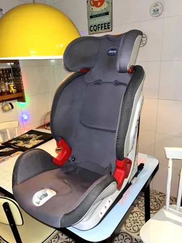 CADEIRA INFANTIL PARA CARRO CHICCO