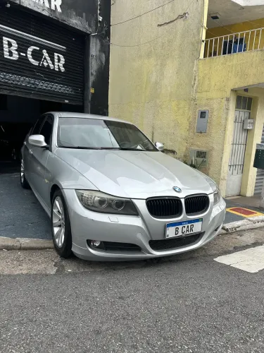 BMW 320I A 2010