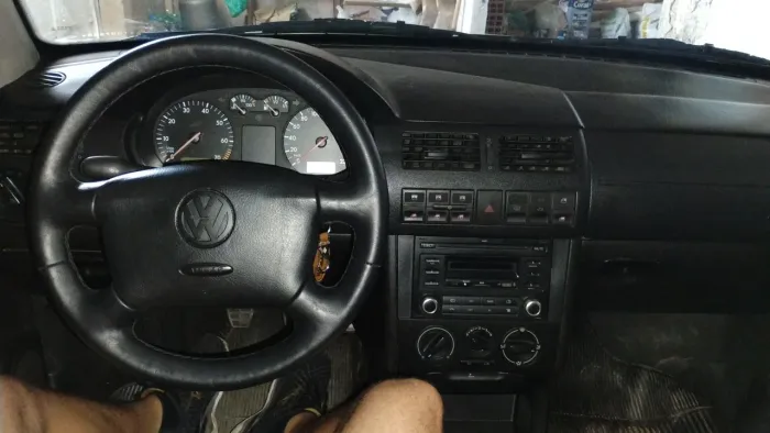 Volkswagen Gol GERAÇÃO III 2.0 MI 8V GASOLINA MEC. 4P 2000