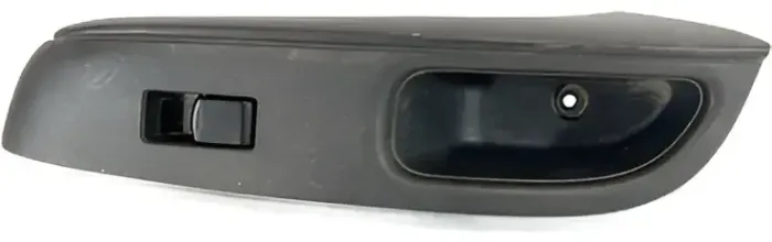 Moldura Botão Vidro Elet Tras. Esq Nissan Versa 13/16 N2313v (Usado) / V12