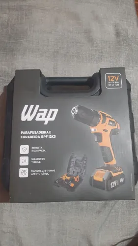 Parafusadeira e furadeira wap nova na caixa