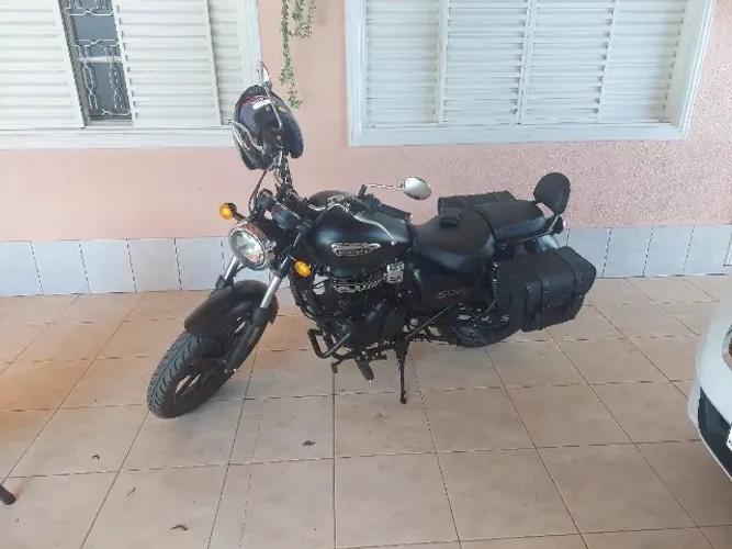 Moto pouco rodada
