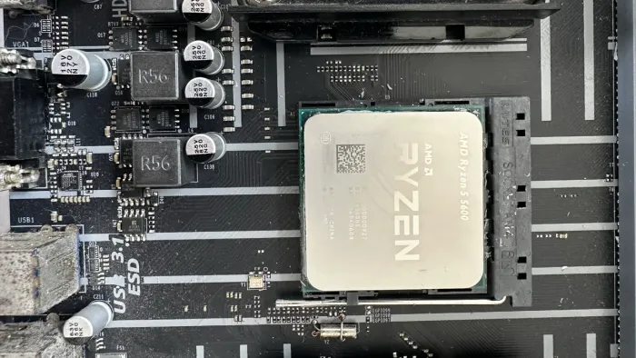 RYZEM 5 5600 + PLACA MÃE 