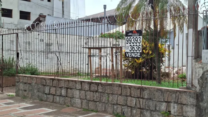Belo terreno plano com 320m² Vila Ipiranga