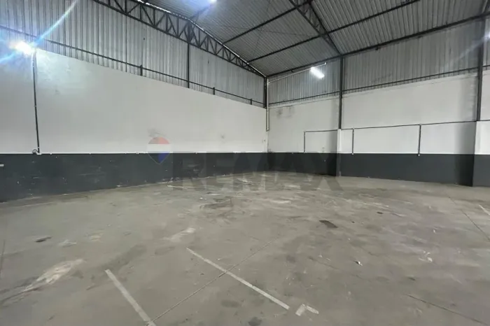 Galpão Comercial/Industrial em Mauá com 530 m², Pé-Direito de 7,5m e Localização Estratégi
