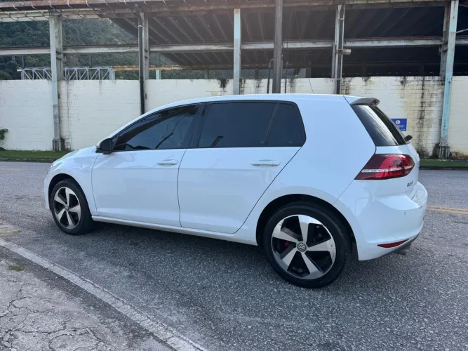 Volkswagen Golf Highline 1.4 TSI 140cv Aut. 2014