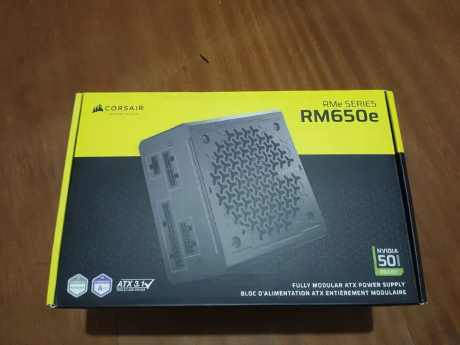Fonte Corsair RM650e