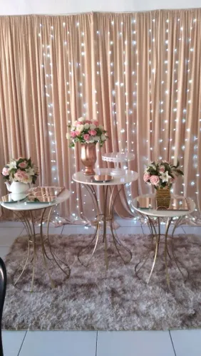 Conjunto de mesas de festa
