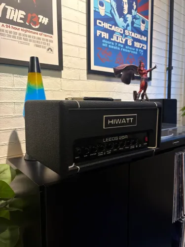 Amplificador Hiwatt Leeds 25R