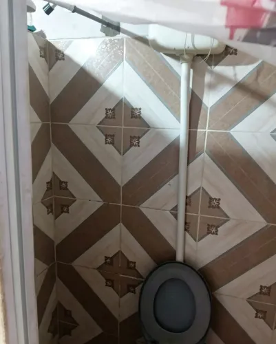 Alugo quarto com banheiro dentro da comunidade da light realengo