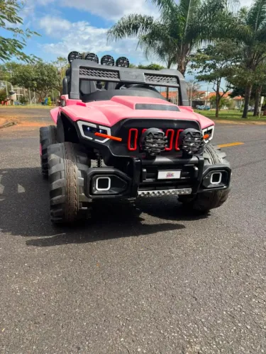 Carro elétrico 4X4