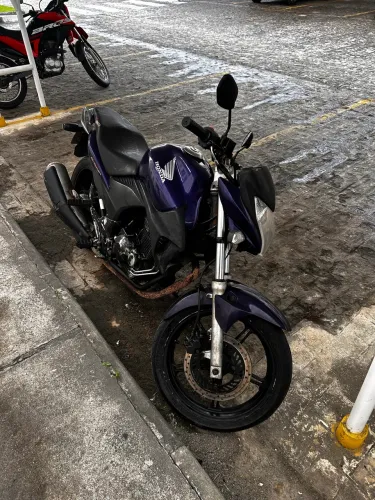 Cb 300