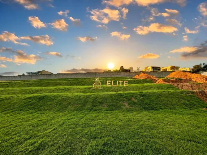 Terreno Aclive com 600m² (20m x 30m) à venda no Condomínio Colinas do Paratehy Sul - Urban