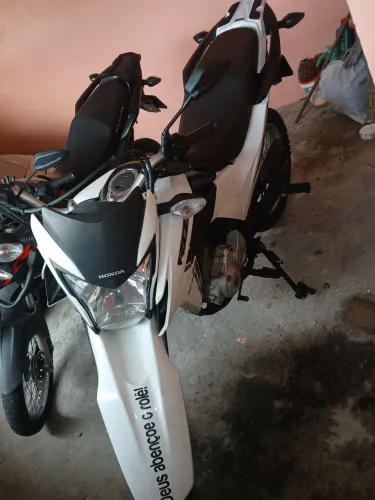 Vendo Bros 160 branca , modelo 2023