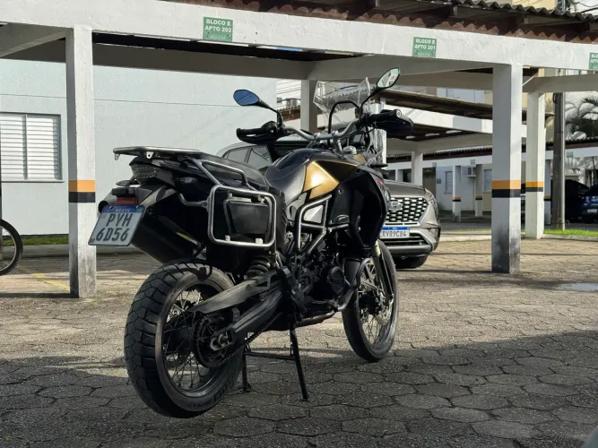 BMW F800 GS ADVENTURE - KM BAIXO -