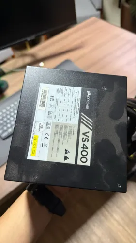 Fonte Corsair VS400