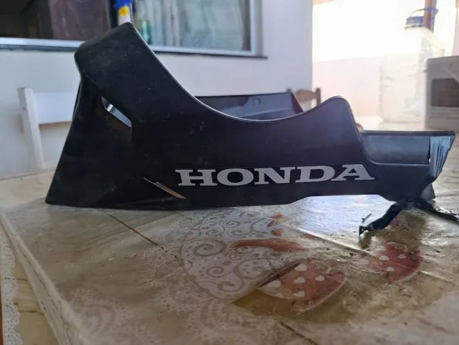 Spoiler motor cb 300 Twister