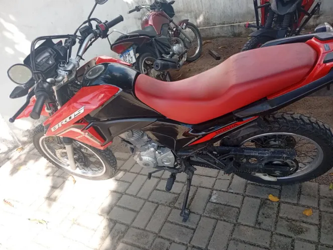 Bros 160