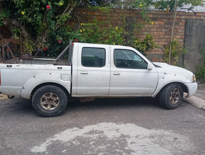 Nissan Frontier XE CS 4X2 2.8 TB Interc. Dies. 2003