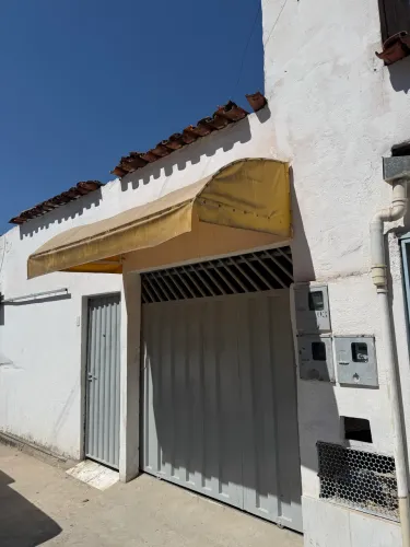 Toldo 2,25 x 1,00 barato para desocupar espaço
