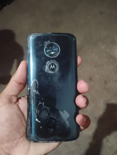 Motorola g06 com defeito 