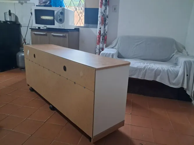 Vendo rack semi novo por 250 reais 