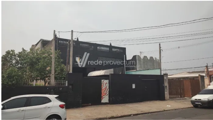 Casa Assobradada com salão comercial Jardim Londres Campinas